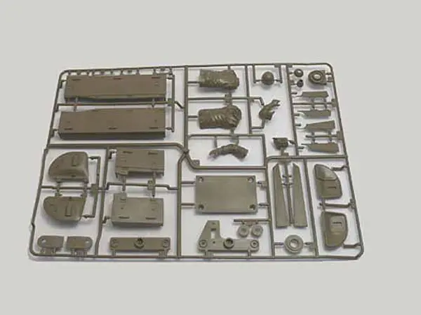 Tamiya R/C M4 Sherman 105mm Hwtz MSS